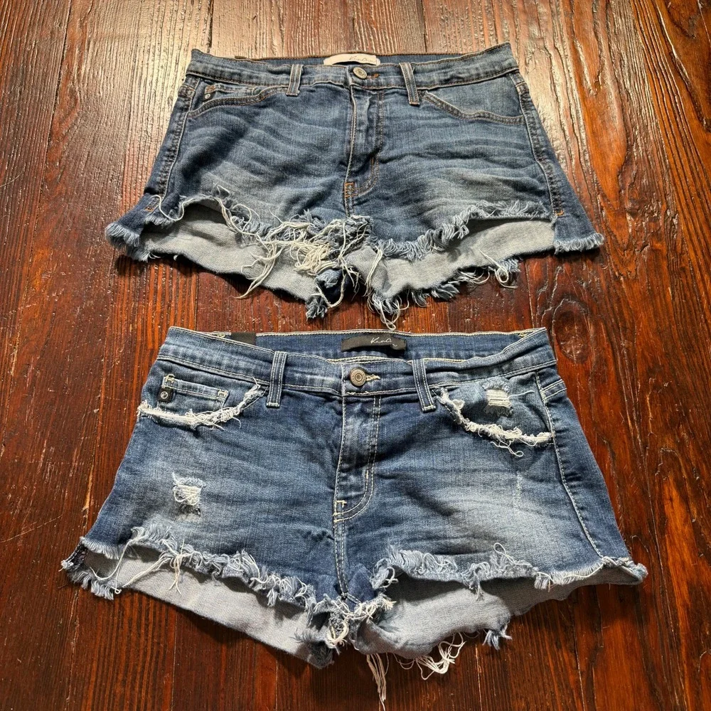 KanCan Denim Shorts Lot Womens 28 Blue Distressed Raw Hem Estillo BK1118